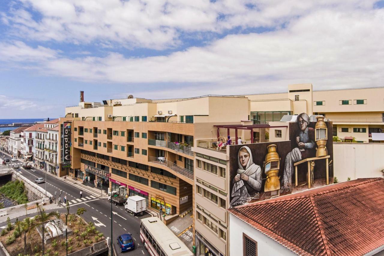 Drapes Design Apartments By An Island Apart Funchal  Kültér fotó